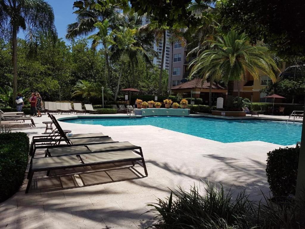 Uhost Ai - 3B Gem W Golf & Intracoastal Views Miami Exterior photo