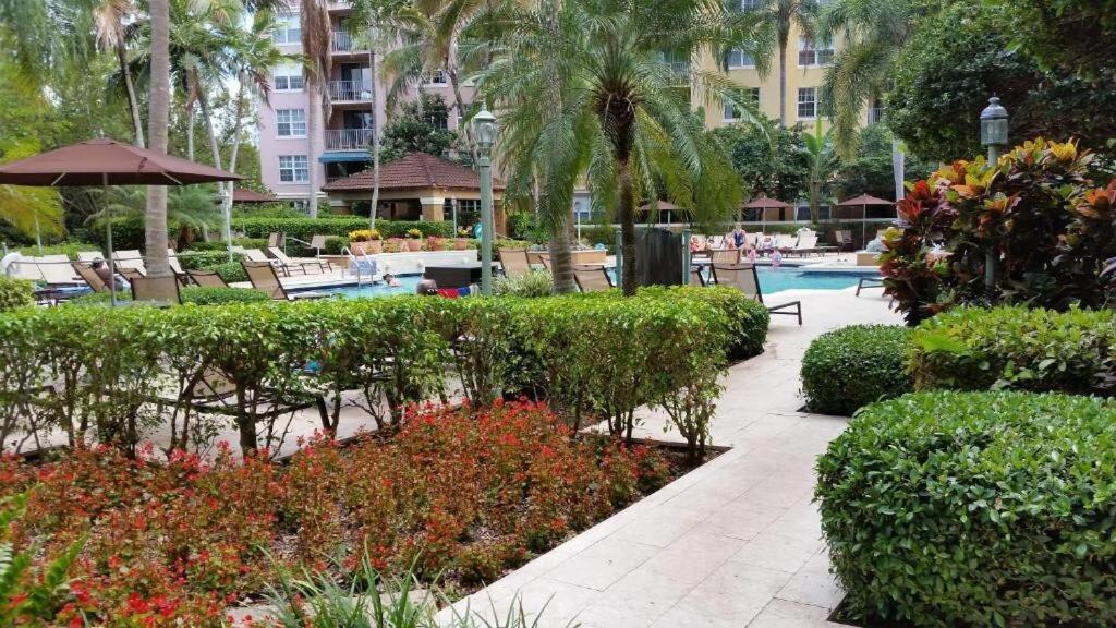 Uhost Ai - 3B Gem W Golf & Intracoastal Views Miami Exterior photo